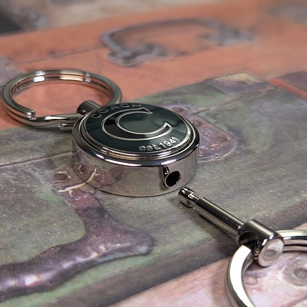 Coach Vintage Valet Keyring Dual Ring Detachable Key Fob Silver Tone New - Picture 4 of 7